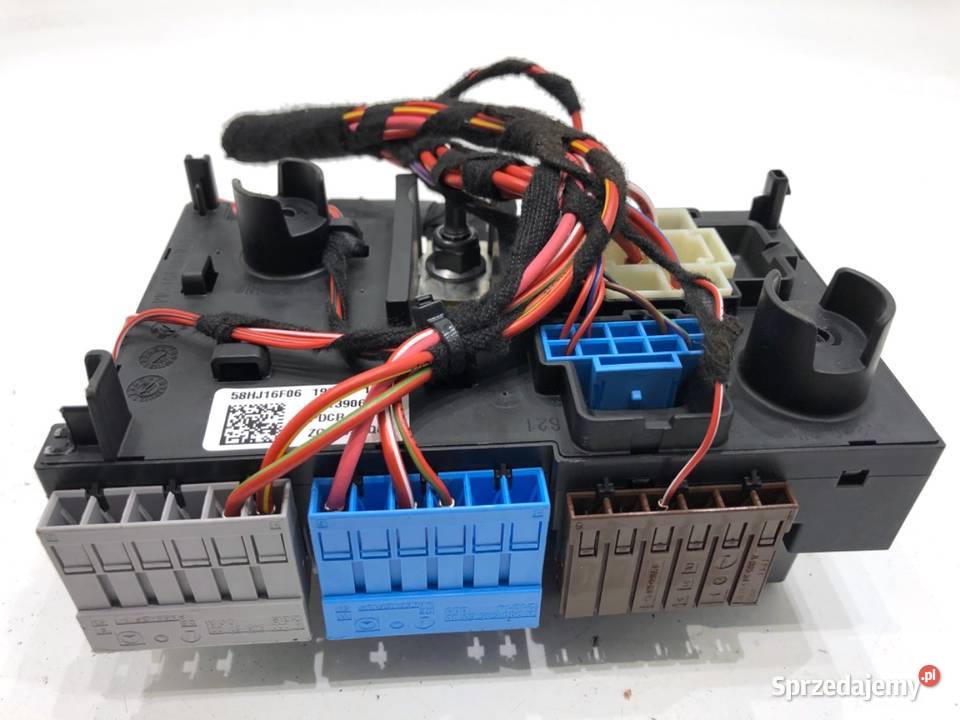 SKRZYNKA BEZPIECZNIKÓW MERCEDES GLC SUV 20 194 podkarpackie