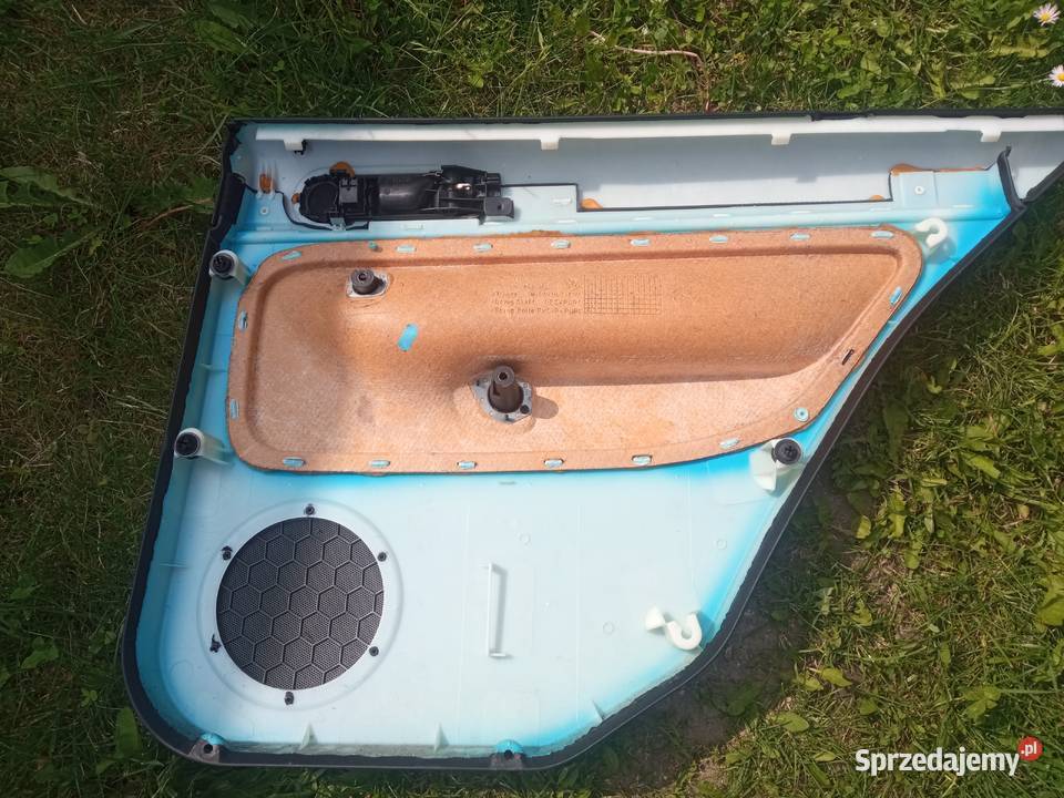 Dwa boczki drzwi tył golf 4 elektryczne szyby osobowe Świdnik