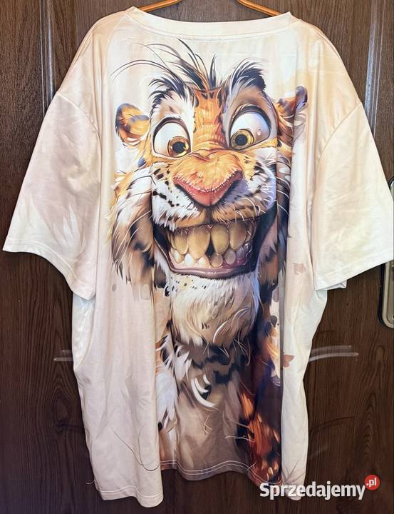 Tshirt oversize z tygrysem Pruszków