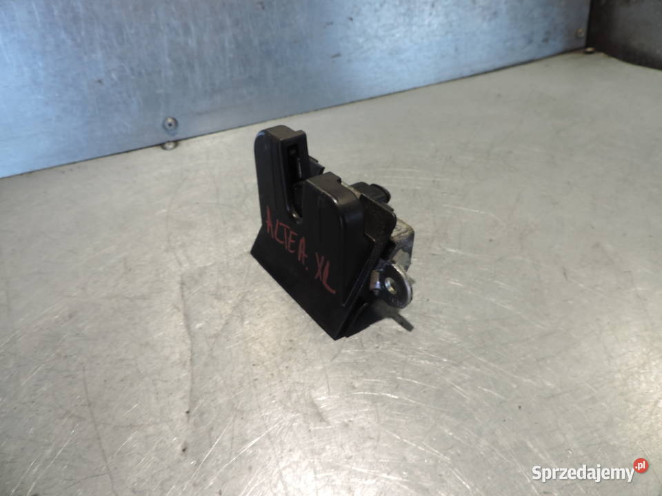 ZAMEK KLAPY TYŁ SEAT ALTEA 5P8827505