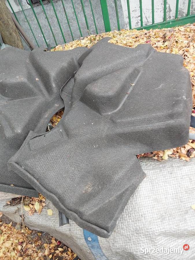 Mercedes 124 materiał bokach błotników wersja z Przeźmierowo