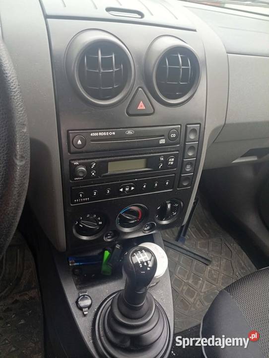 Ford fusion 14benzyna Rok produkcji 2003