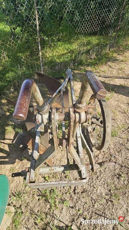 Zabytkowe pługi dwuskibowe podkarpackie Pruchnik
