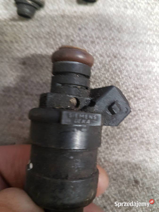 VOLVO 460 440 16 WTRYSKIWACZ PALIWA SIEMENS DEKA Turkowice