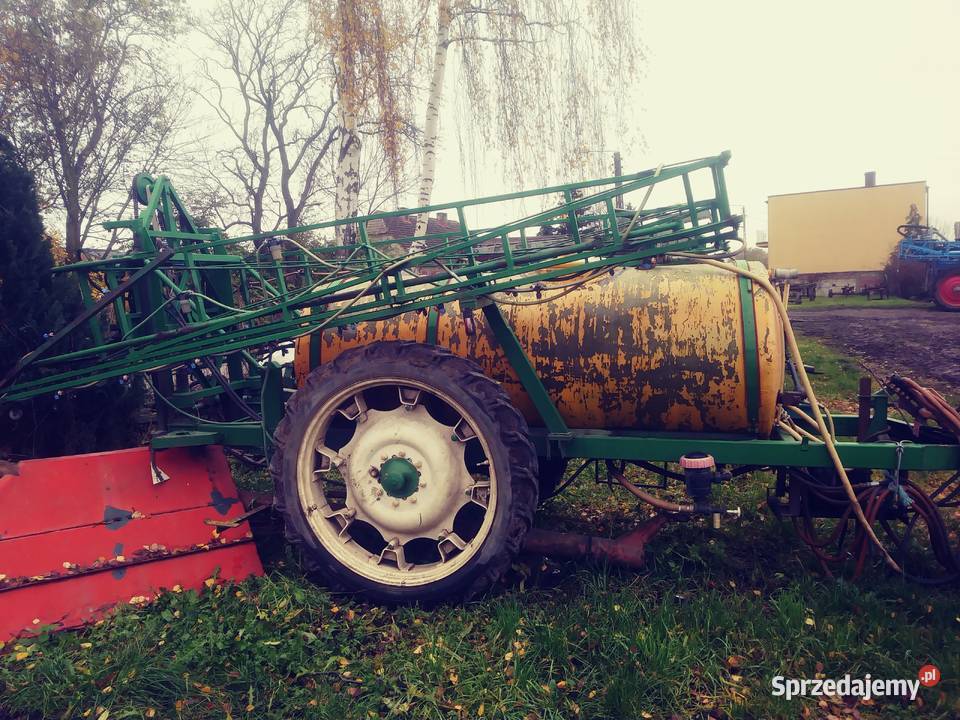 Opryskiwacz 2000l Mechowo sprzedam