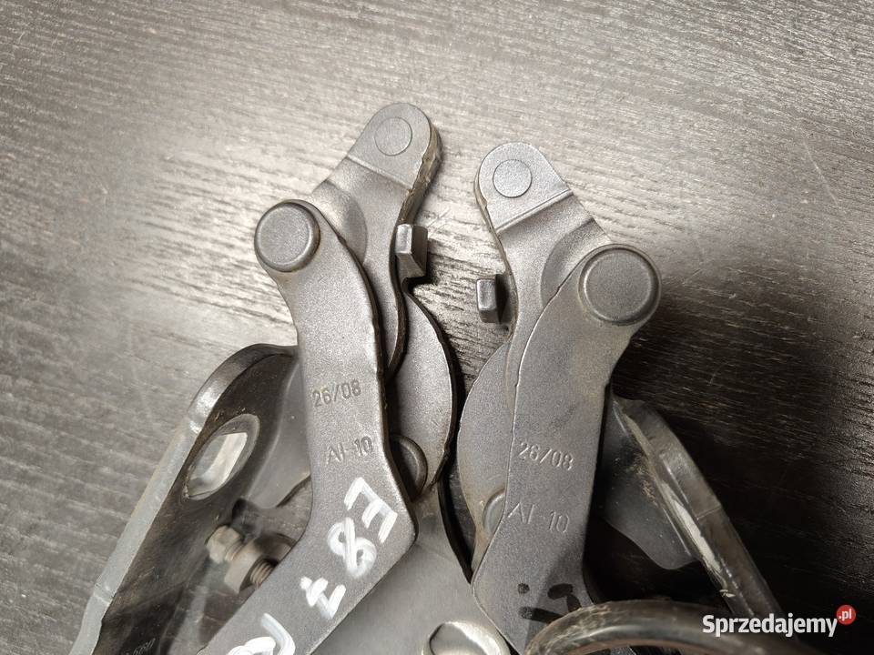 Bmw e87 zawiasy maski przód lewy prawy komplet Aleksandrów Łódzki