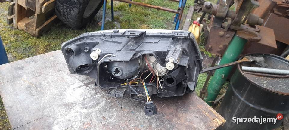 Reflektor lampa audi a6 c5 prawy lewy osobowe Świebodzin