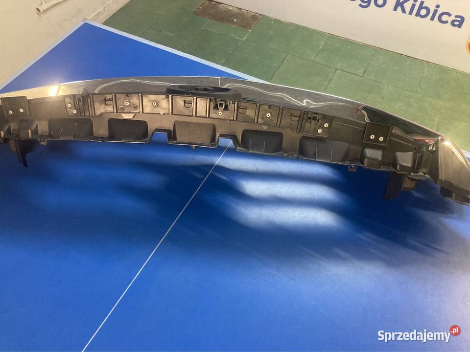 Grill atrapa chłodnicy zderzaka przedniego Mazda