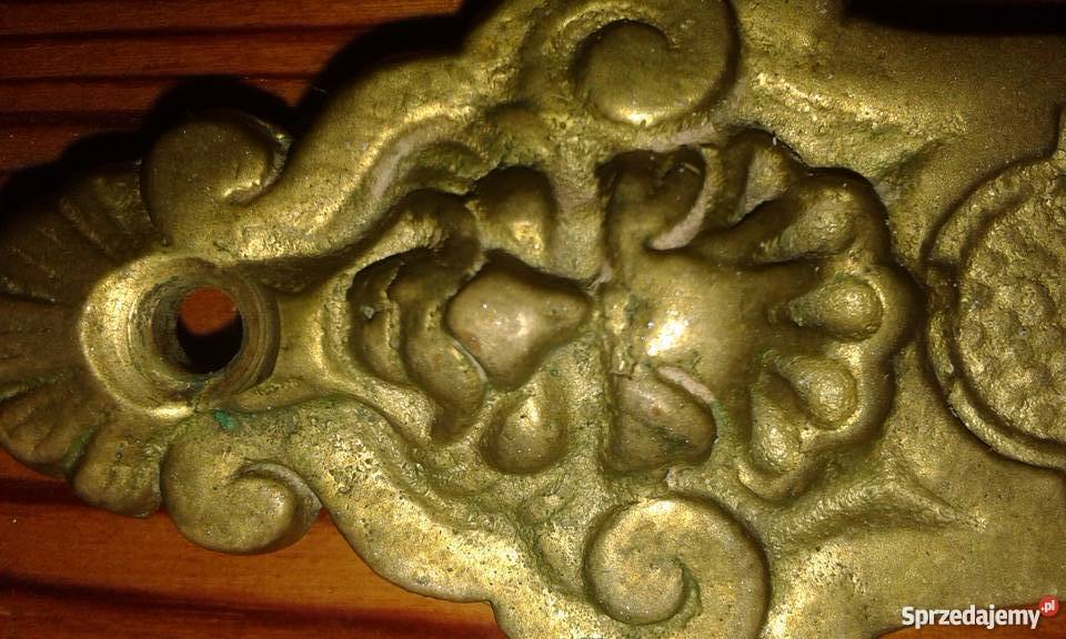 Sprzedam drzwi sosnowe 80 tki z ościeżnicą