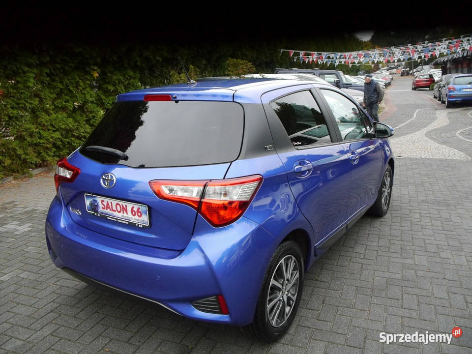 Toyota Yaris 15benz 70 Kamera 6 biegów Stan Częstochowa