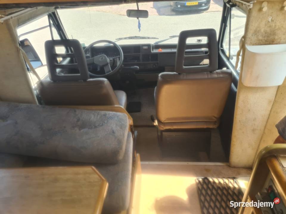 Camper Pilote Peugeot 20 Benzyna Rok produkcji 1989 Wołów