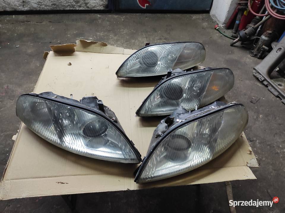 Reflektor Lexus SC 300 SC 400 Motoryzacja śląskie Częstochowa