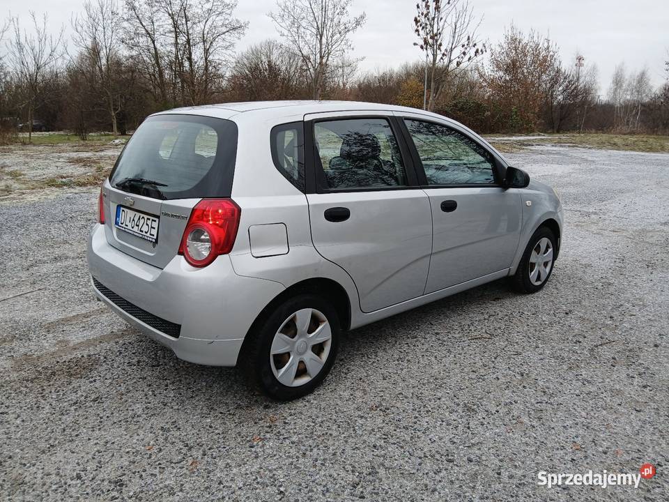 Chevrolet Aveo 12 85 2010 benzyna klimatyzacja Zarejestrowany w Polsce sprzedam