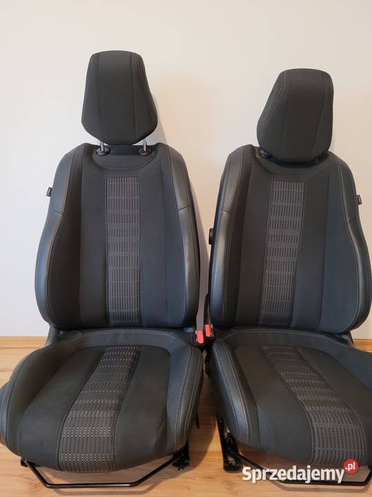Fotele przednie Europa do Peugeot 308 t9 Sw Puławy sprzedam