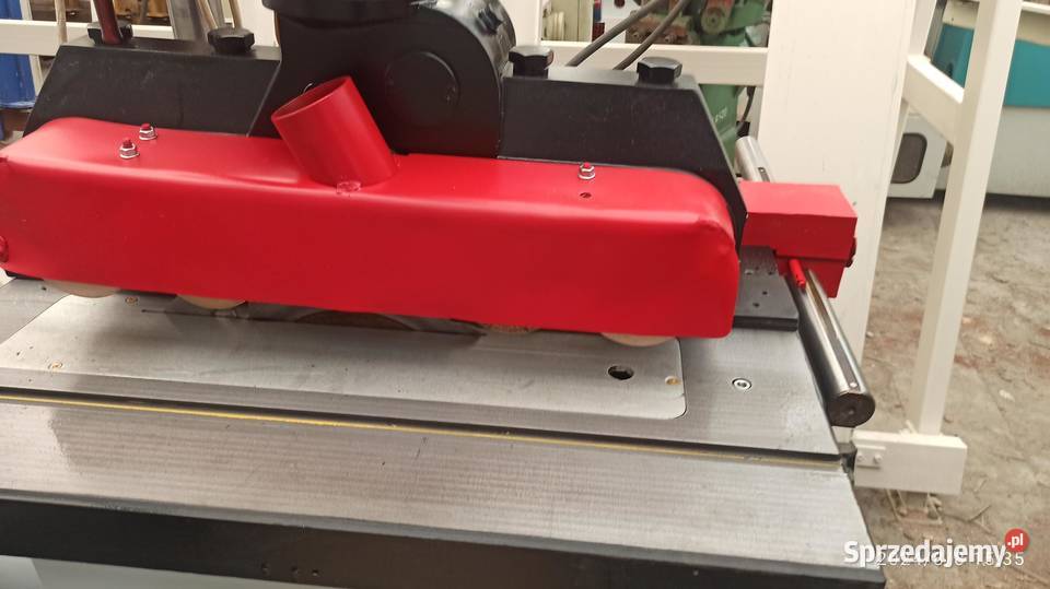 piła tarczowa z posuwem do rozpuszczania desek Kłodawa