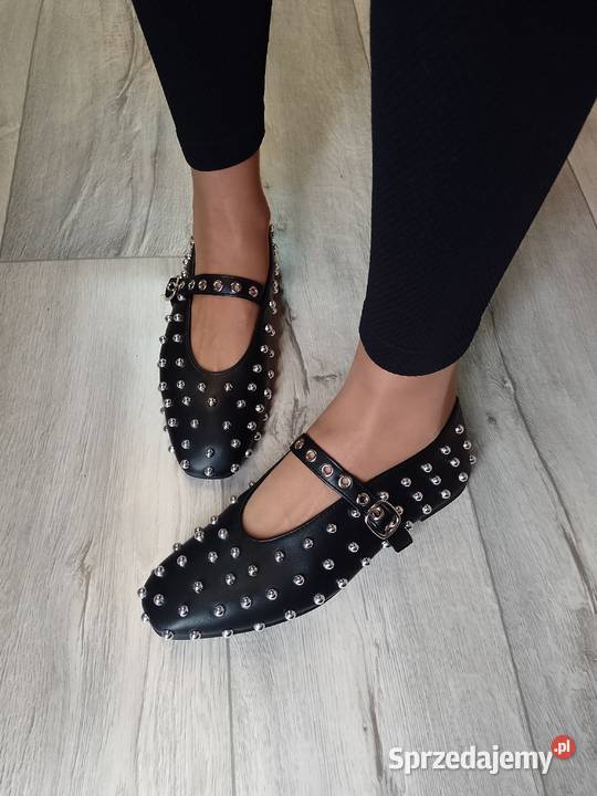 3940 Czarne bogato zdobione baleriny wieczorowe Kraków