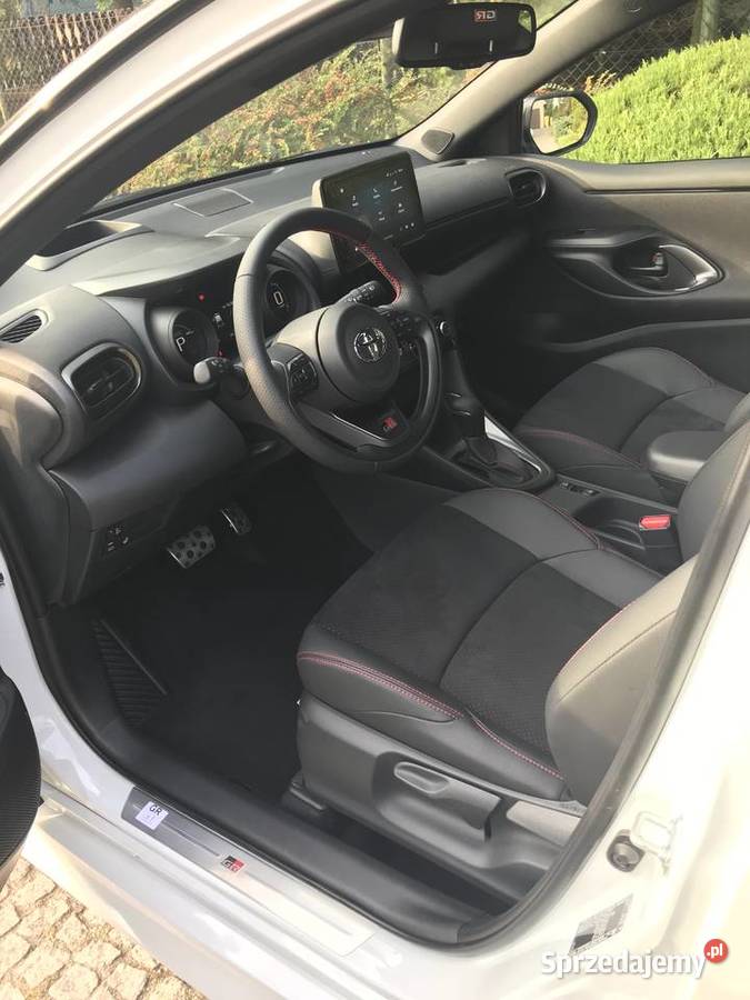 NOWA Toyota YARIS GR HYBRID 116 Perła NAVI Strzelno