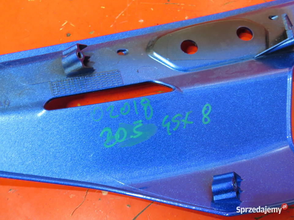 SUZUKI GSX8 GSX 8 800 KRAWAT NOSEK CZACHA CZASZA Warszawa