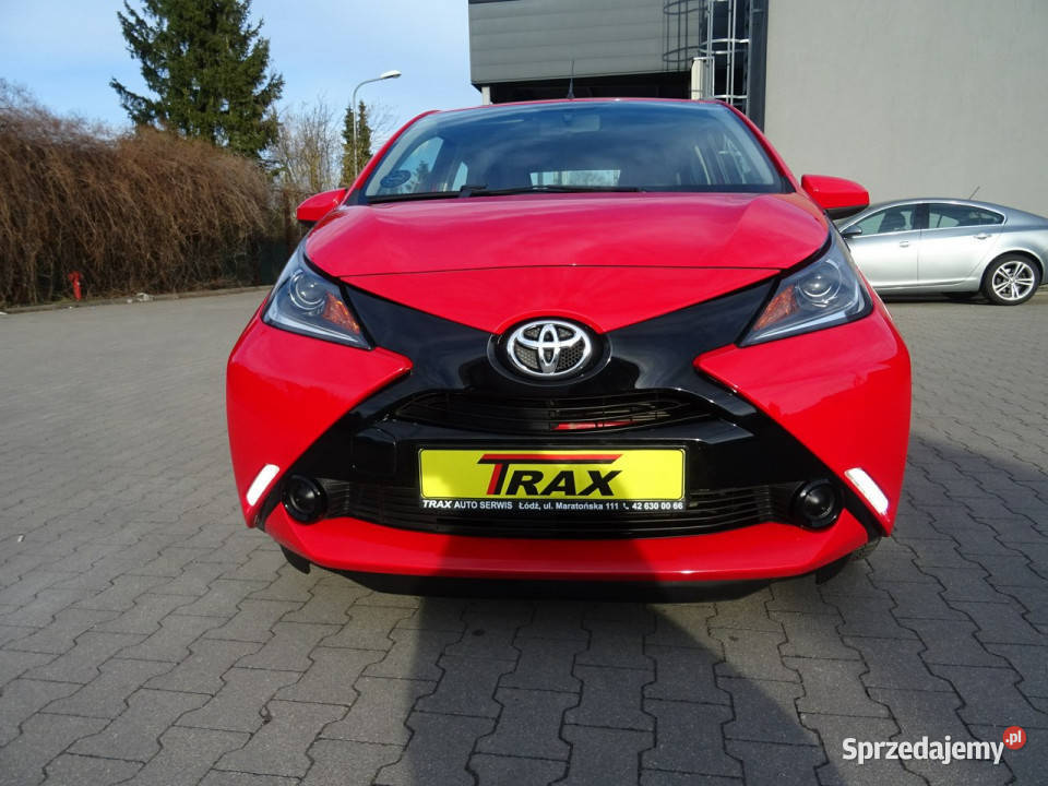 Toyota Aygo 10 VVI XPLAY Samochód w super stanie benzyna łódzkie Łódź
