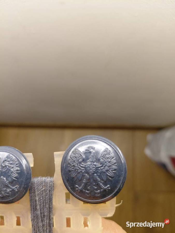 Guziki Wojska Polskiego komplet 6 sprzedam