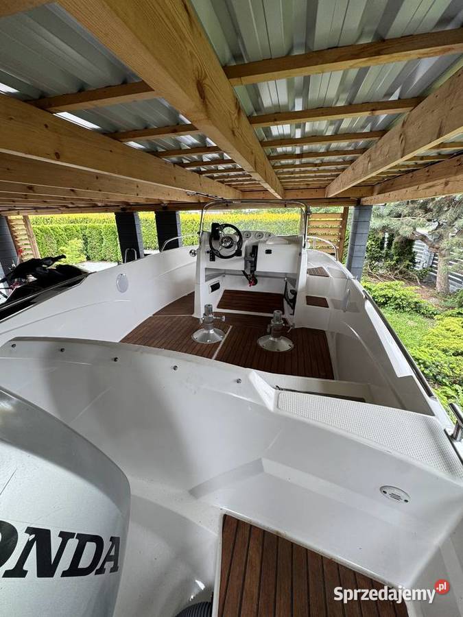 Łódź Am Yacht AM 560 z silnikiem zaburtowym wielkopolskie Długa Wieś