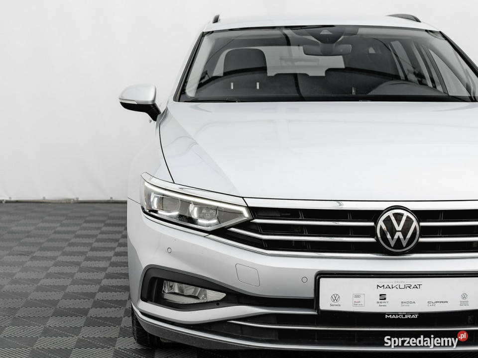 Volkswagen Passat GD5C87720 TDI Business DSG światła przeciwmgielne