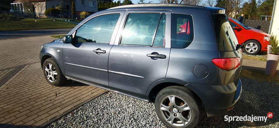 Mazda 2 na dojazdy do nauki niskie spalanie Hatchback