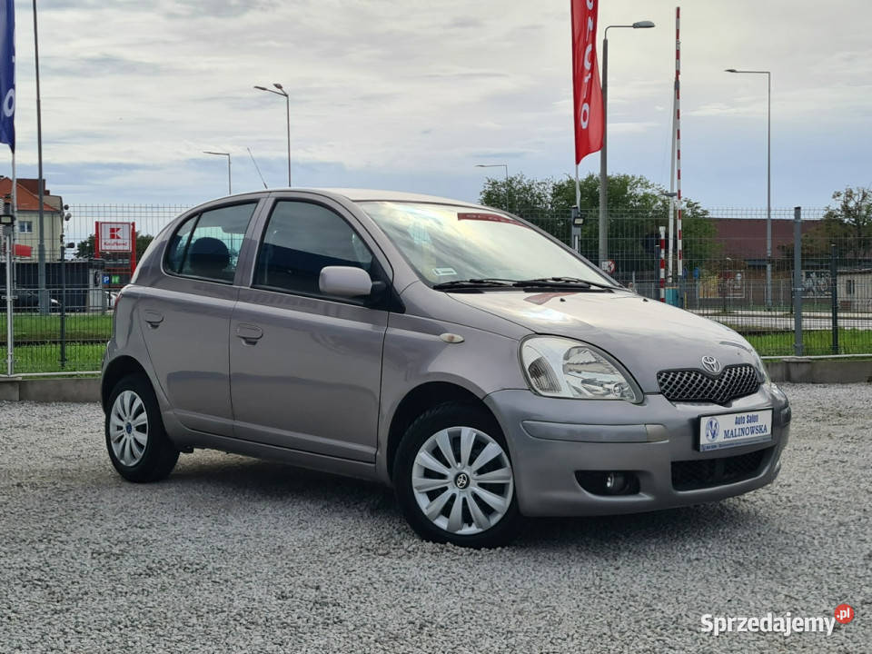 Toyota Yaris Klimatyzacja ElSzyby Halogeny szary Wągrowiec