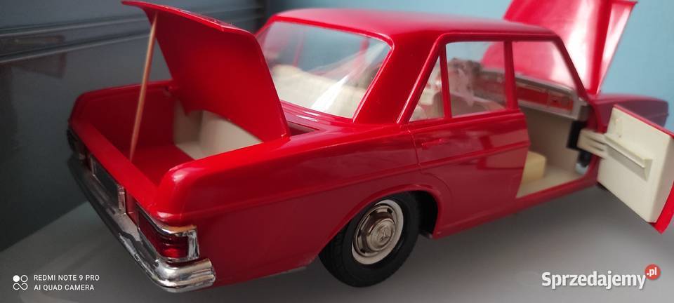 Mercedes 250 firmy Gama DDR PRL Gniezno sprzedam