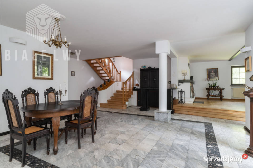 Dom wolnostojący 463m2 Kanie Kręta 463m2