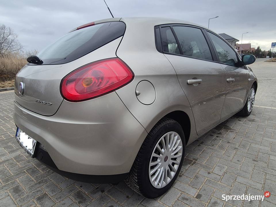 Fiat Bravo II 200914Salon Polskal5 Dzwiowy Rok produkcji 2009 Legnica