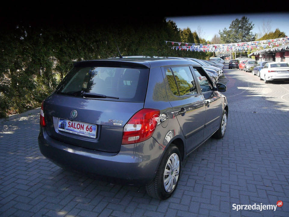 koda Fabia 12mpi Gwarancja 12mcy Navi Kamera bez lakier metallic Częstochowa sprzedam