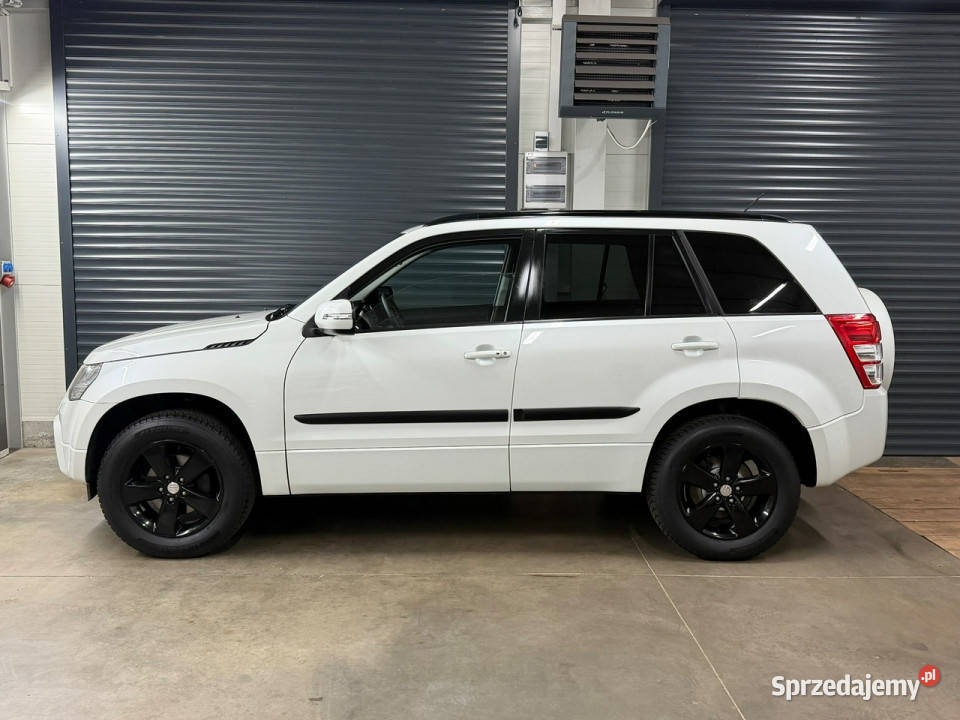 Suzuki Grand Vitara 24 salon zero korozji stan klimatyzacja Chechło