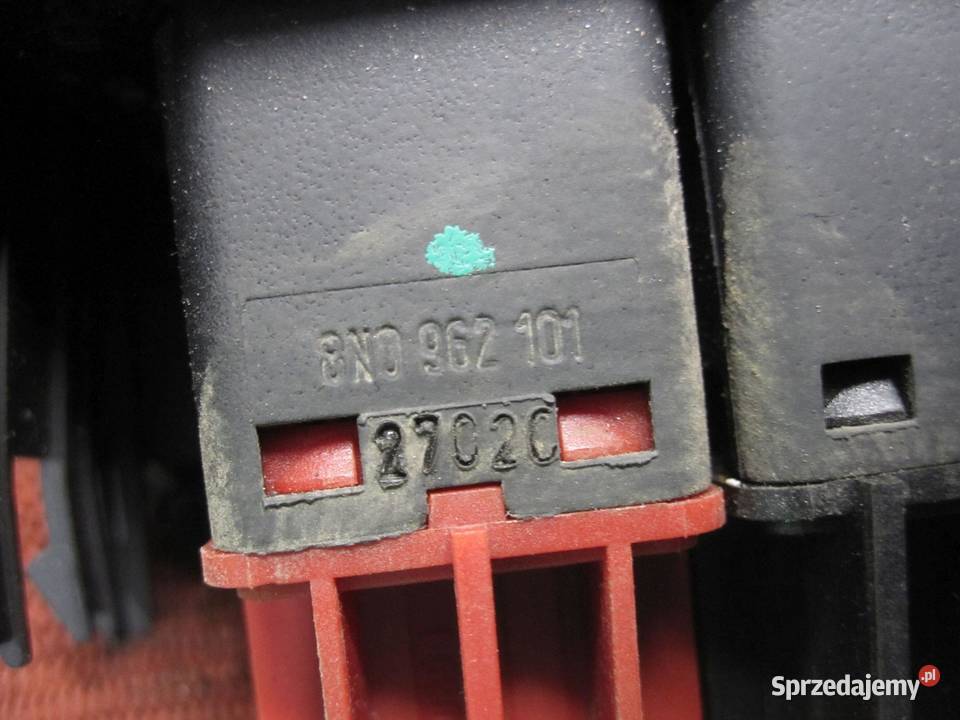 AUDI TT I 8N panel przycisków 8N0962101 osobowe Osłony i zaślepki świętokrzyskie