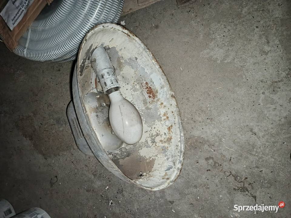 Lampa sodowa retro Piła