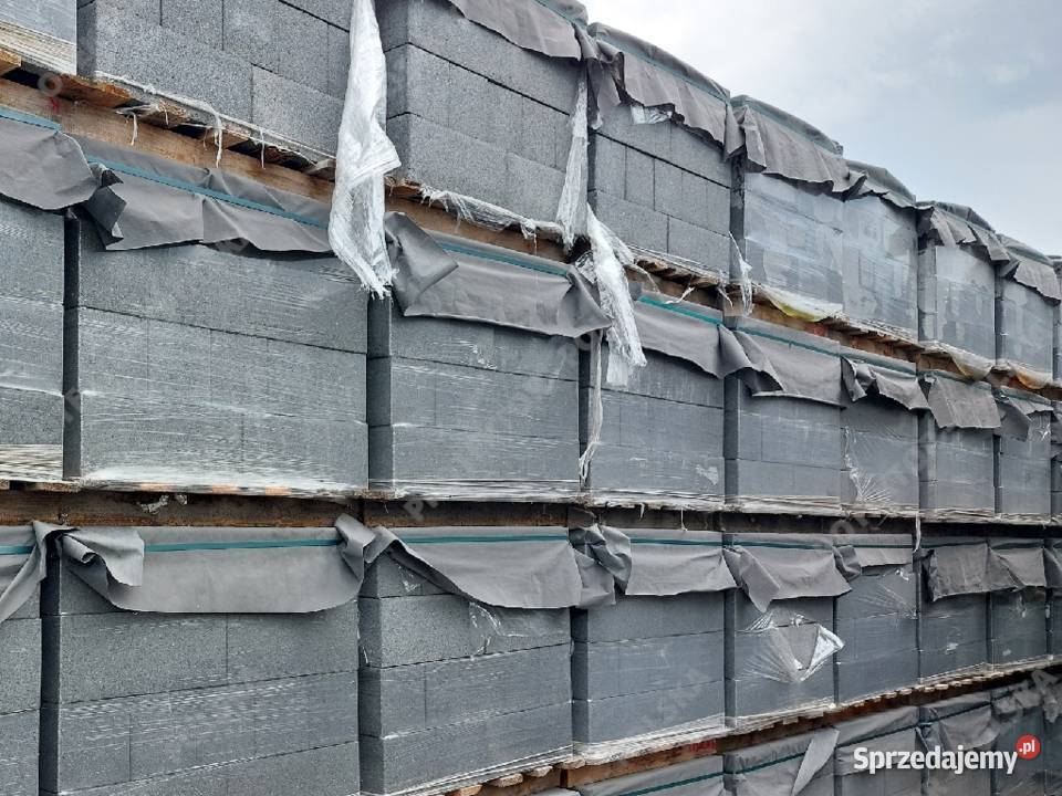 Pustak ogrodzeniowy brama podwórko ogrodzenie