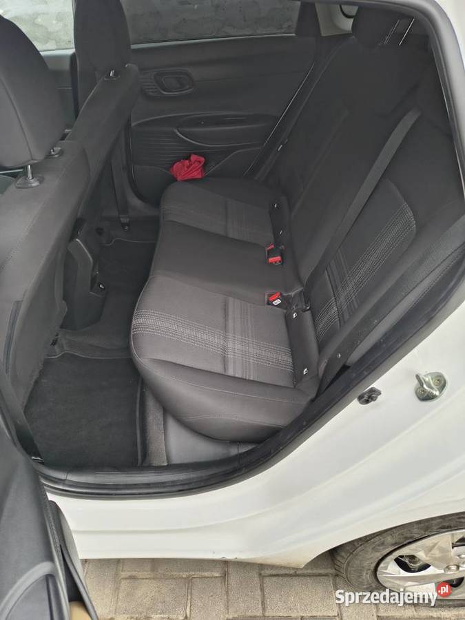 Hyundai i20 12 84 mały przebieg 2022 hak Pudliszki