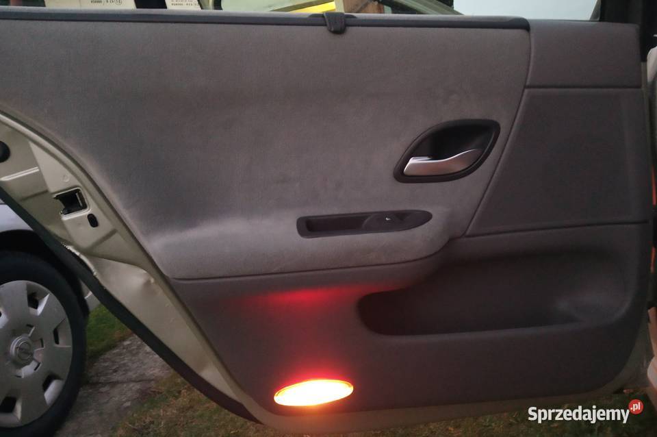 Tapicerka Boczki Drzwi RENAULT LAGUNA II Orzechówka