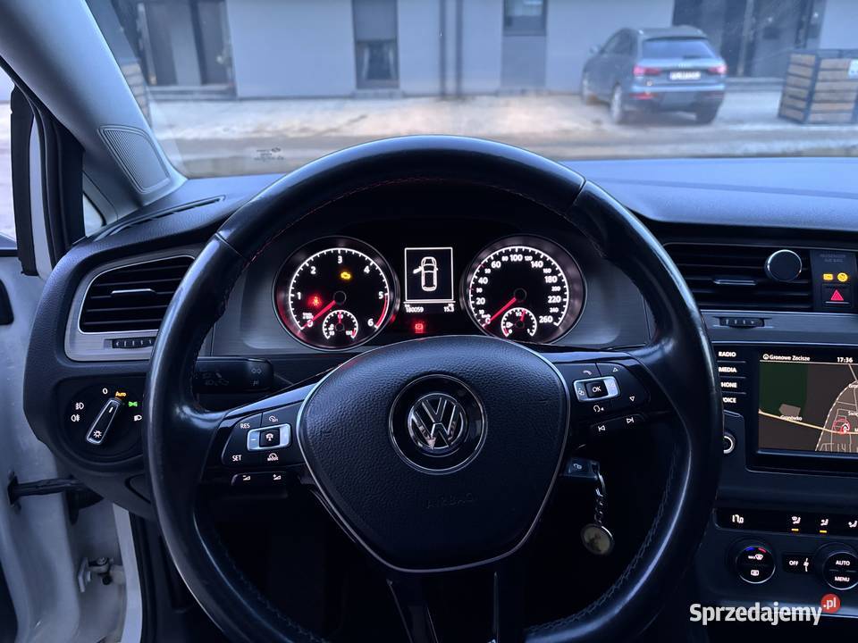 ma na sprzedaż Golfa 7 16 tdi 110 2015r 180000km
