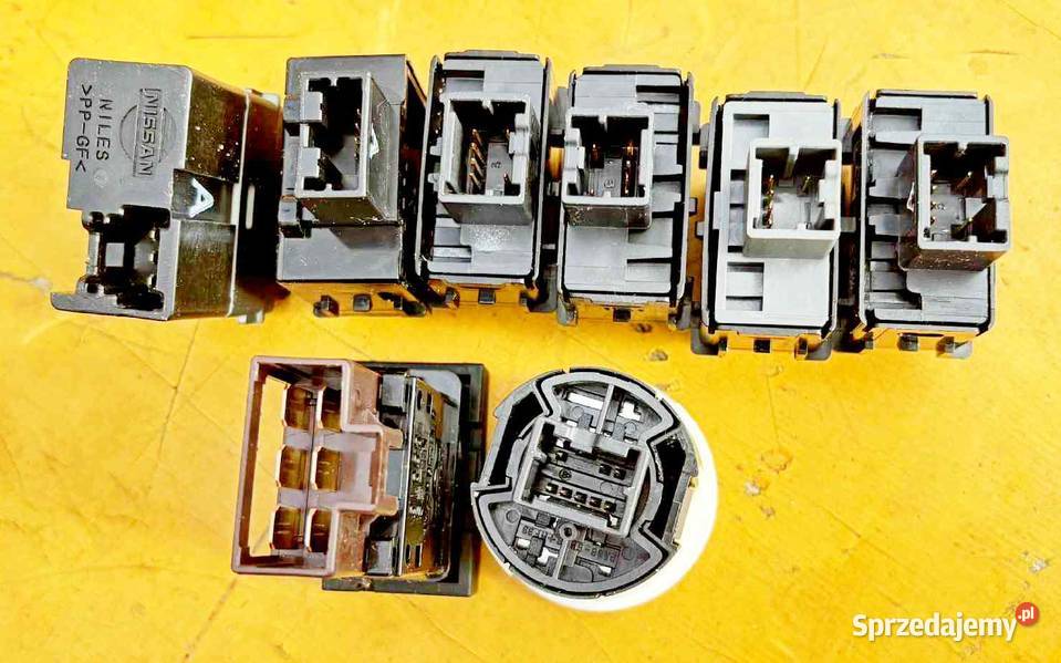 RENAULT KOLEOS PRZEŁĄCZNIK START STOP AWARYJNY Panele sterowania, przełączniki Panele sterowania, przełączniki Radom