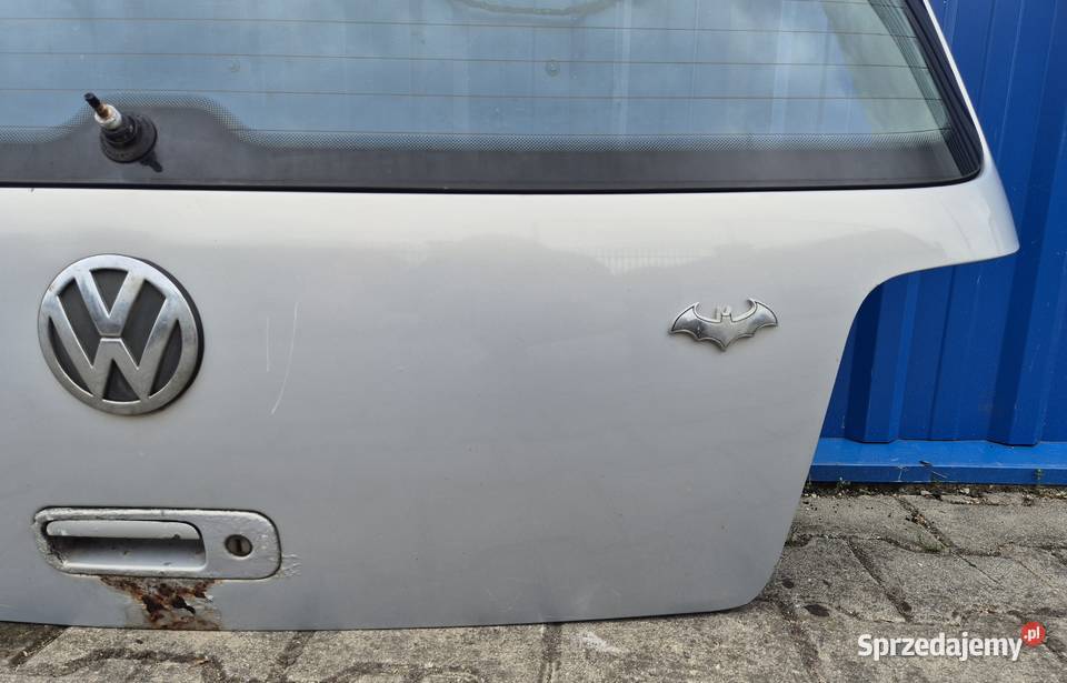 KLAPA BAGAŻNIKA Z PRZEZNACZENIEM NA SZYBĘ VW Działoszyce sprzedam