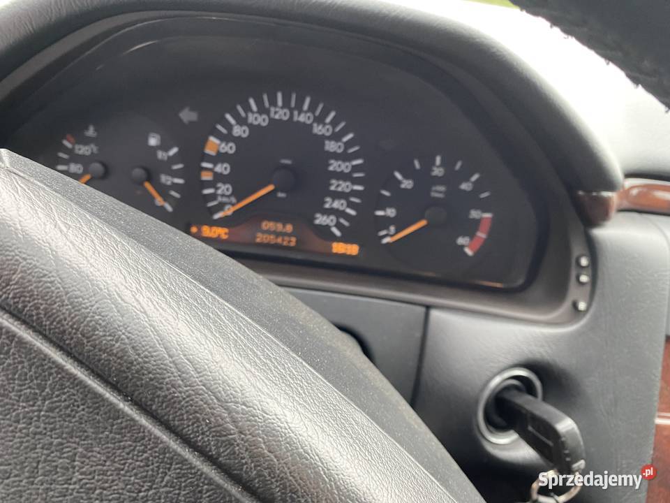 Mercedes w210 300td welurowa tapicerka Kłobuck