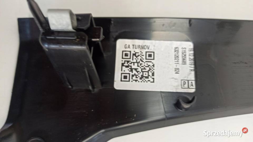VOLVO V60 OSŁONA LISTWA PRAWA 31479201 osobowe