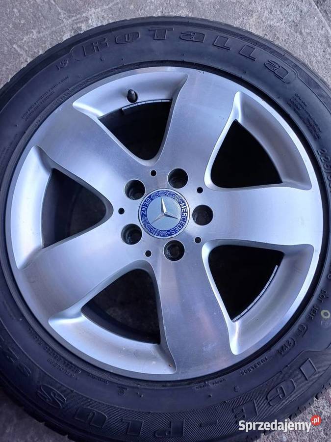 Mercedes E klasa w211 koła zimowe 225 55 16 Nowy Tomyśl