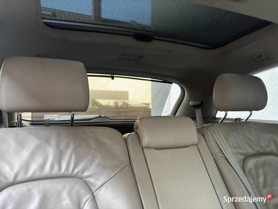 Audi Q7 42 LPG Stag panorama dvd Bose 7osob Rumia