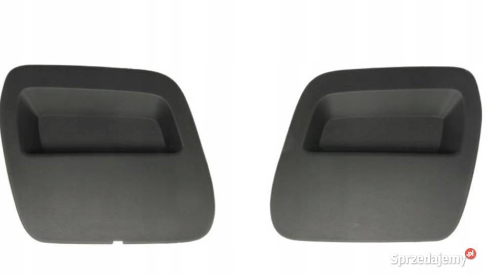 Dacia Duster 17 zaślepka haka holowniczego w