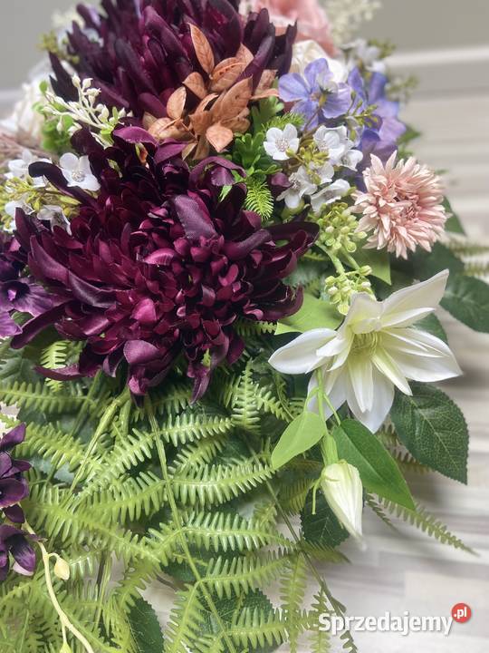 Kompozycja kwiaty sztuczne cmentarz Kalisz