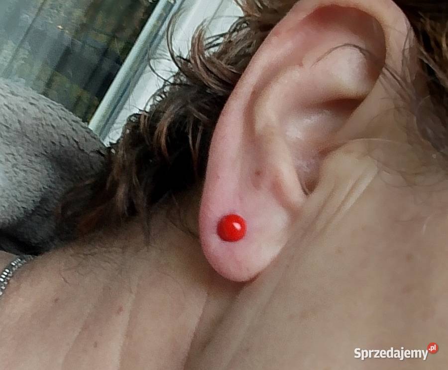 kolczyki srebrne sztyfty z koralem Suwałki