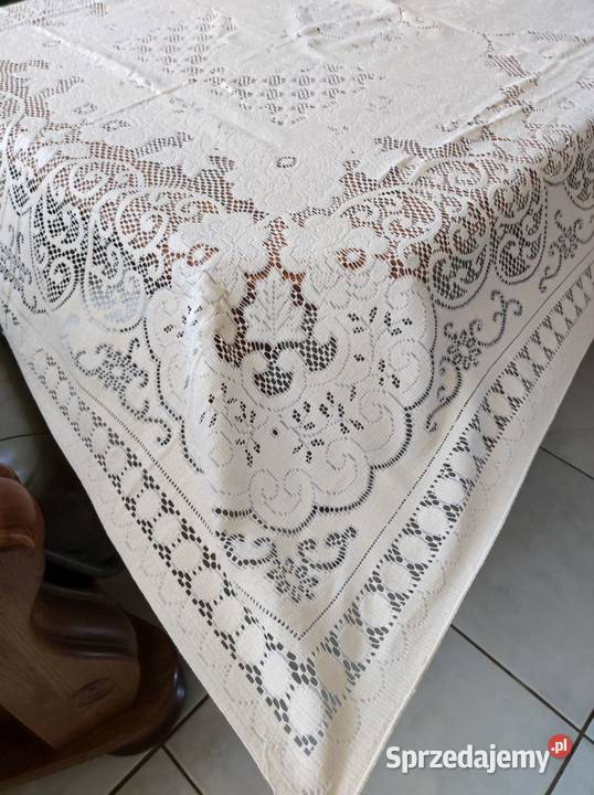serweta obrus koronkowy ażurowy bieżnik vintage świętokrzyskie Kielce