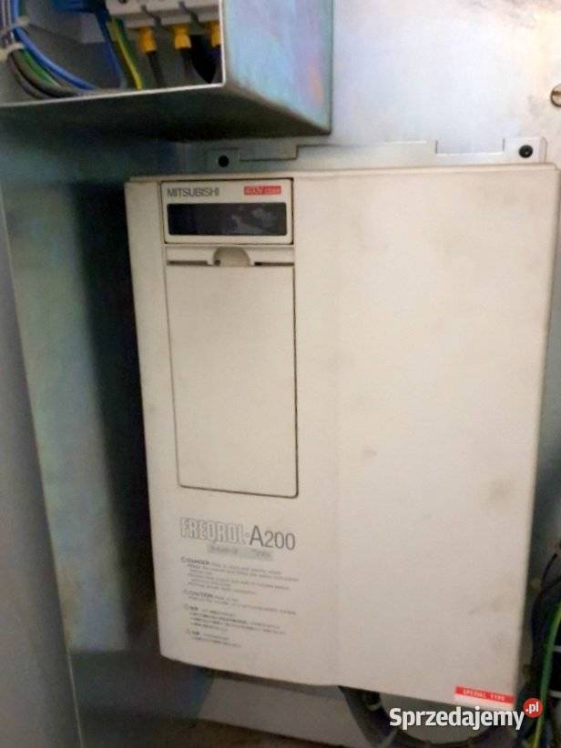 Tokarka uniwersalna COLCHESTER MASTIFF VS 1800 Produkcja dolnośląskie Jelenia Góra